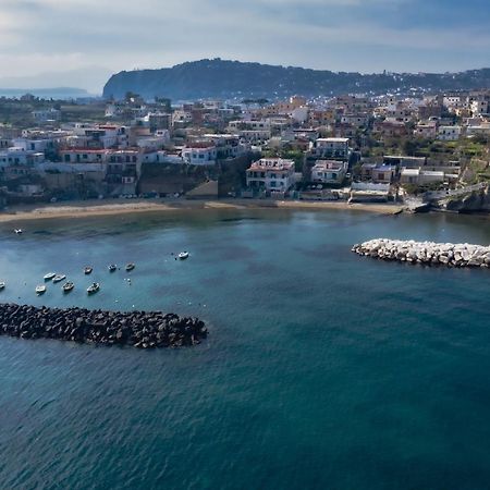 Marevestrum - Incantevole Casa Con Accesso Diretto In Spiaggia Bacoli Luaran gambar