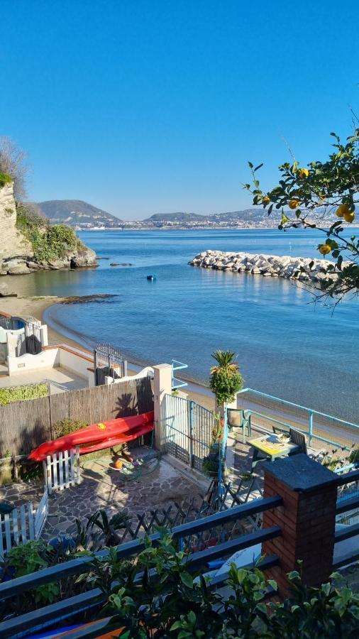 Marevestrum - Incantevole Casa Con Accesso Diretto In Spiaggia Bacoli Luaran gambar