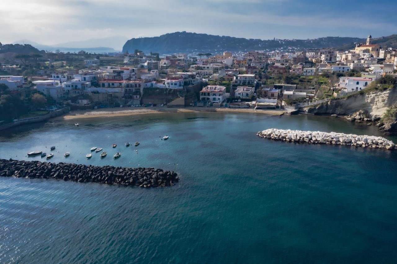 Marevestrum - Incantevole Casa Con Accesso Diretto In Spiaggia Bacoli Luaran gambar