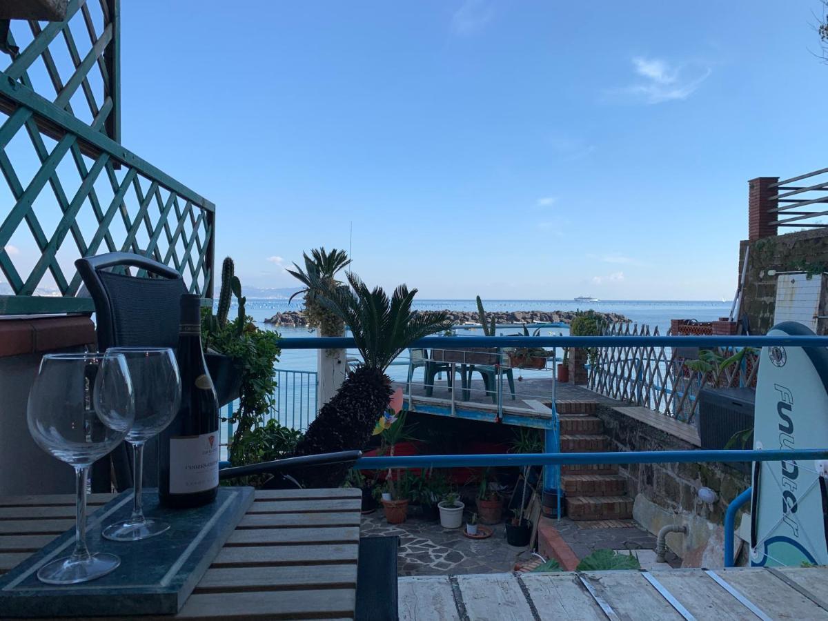 Marevestrum - Incantevole Casa Con Accesso Diretto In Spiaggia Bacoli Luaran gambar